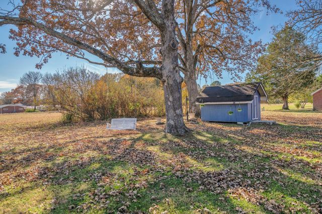 23 Regalwood Dr, Manchester, TN 37355