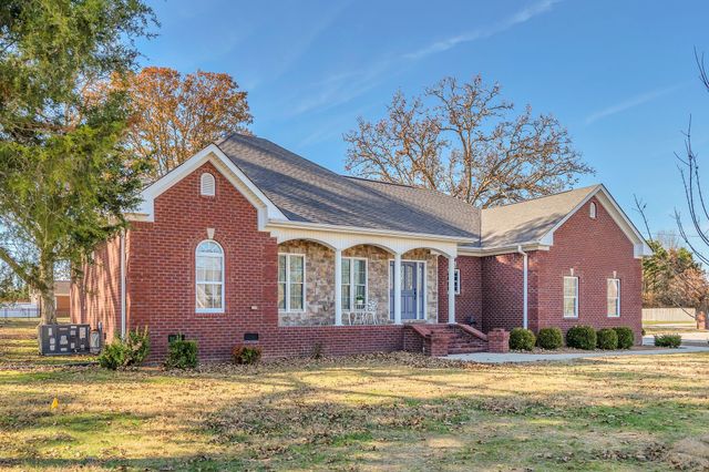 23 Regalwood Dr, Manchester, TN 37355