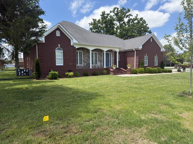 23 Regalwood Dr, Manchester, TN 37355