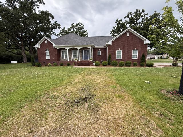 23 Regalwood Dr, Manchester, TN 37355