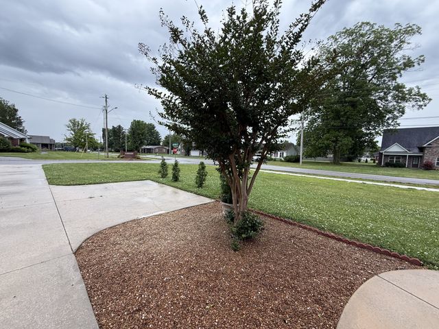 23 Regalwood Dr, Manchester, TN 37355