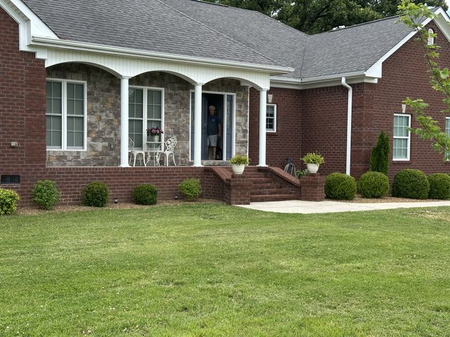 23 Regalwood Dr, Manchester, TN 37355