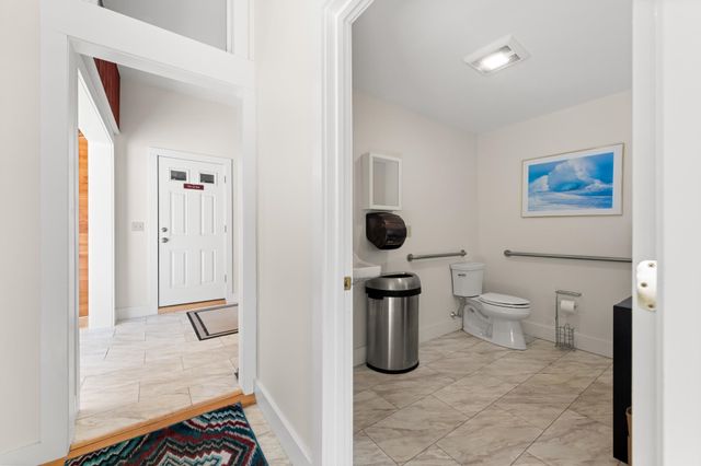 572 Tenney Mountain Highway, Plymouth, NH 03264