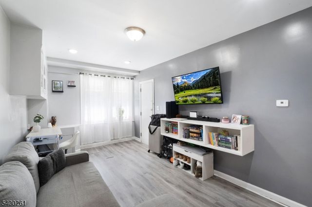 279 Belmont Ave, Belleville Twp., NJ 07109