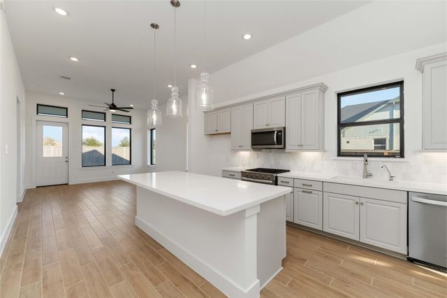 6511 Canary Knoll Court, Richmond, TX 77469