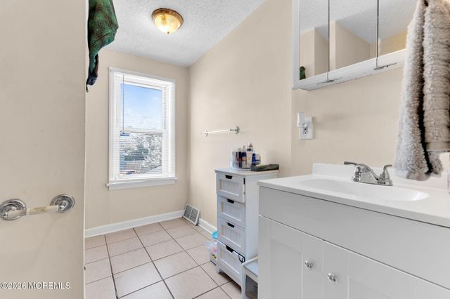 1208 Chestnut Avenue, Trenton, NJ 08611
