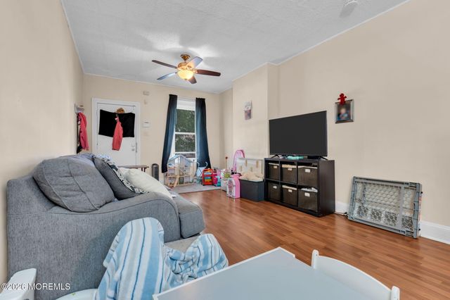 1208 Chestnut Avenue, Trenton, NJ 08611