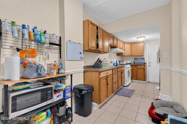 1208 Chestnut Avenue, Trenton, NJ 08611