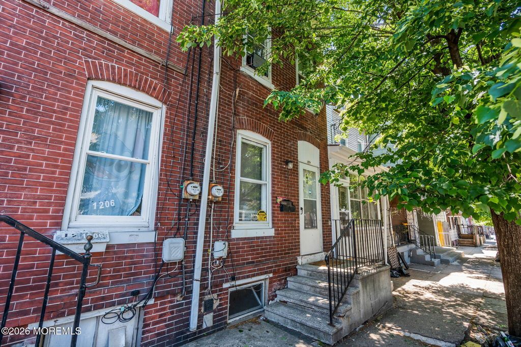 1208 Chestnut Avenue, Trenton, NJ 08611