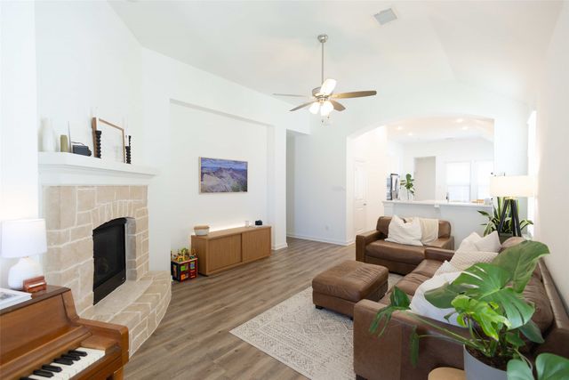 3918 Southbend Court, Denison, TX 75020