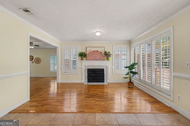 10035 Point View Drive, Jonesboro, GA 30238