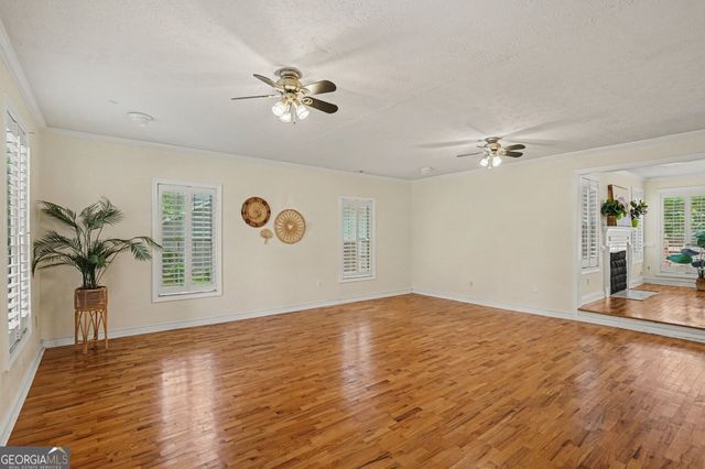 10035 Point View Drive, Jonesboro, GA 30238