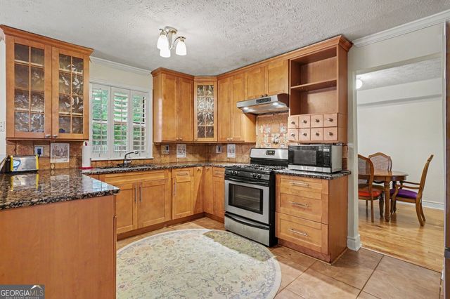10035 Point View Drive, Jonesboro, GA 30238