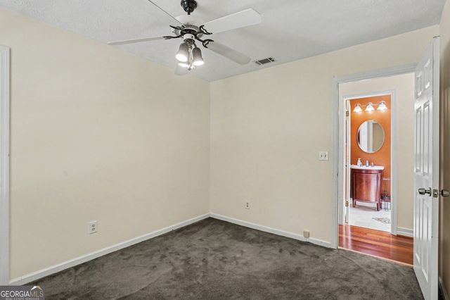 10035 Point View Drive, Jonesboro, GA 30238