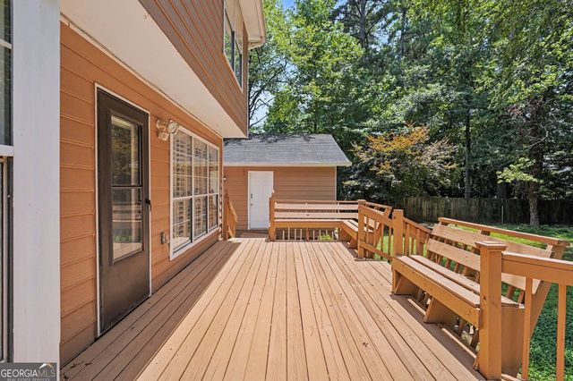 10035 Point View Drive, Jonesboro, GA 30238