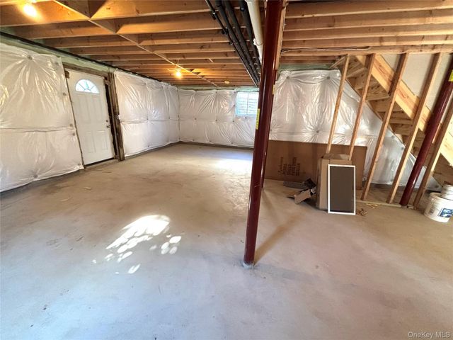 69 Offaly Street, Amityville, NY 11701