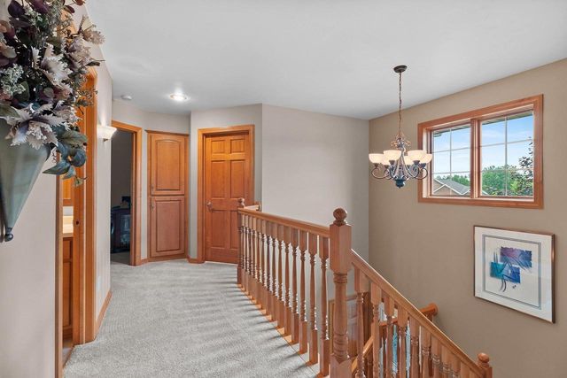 3386 HAWKEYE COURT, Suamico, WI 54313