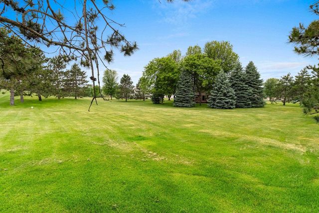 3386 HAWKEYE COURT, Suamico, WI 54313