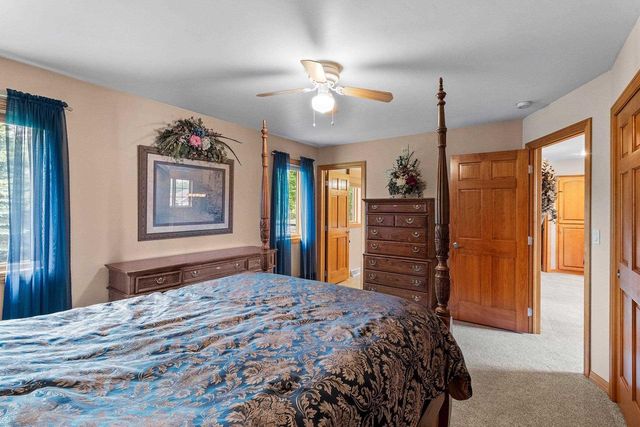 3386 HAWKEYE COURT, Suamico, WI 54313