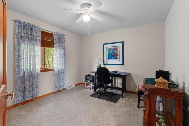 3386 HAWKEYE COURT, Suamico, WI 54313