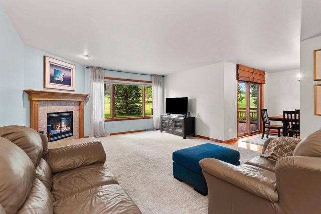 3386 HAWKEYE COURT, Suamico, WI 54313