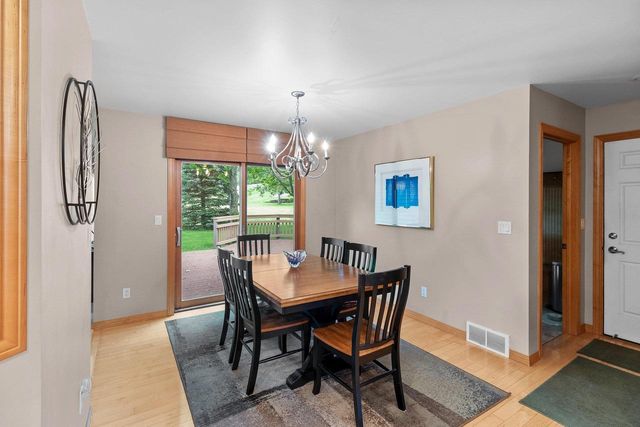 3386 HAWKEYE COURT, Suamico, WI 54313