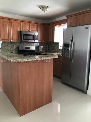720 Collins Ave 509, Miami Beach, FL 33139