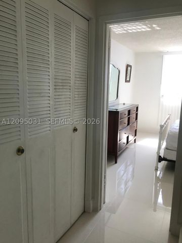 720 Collins Ave 509, Miami Beach, FL 33139