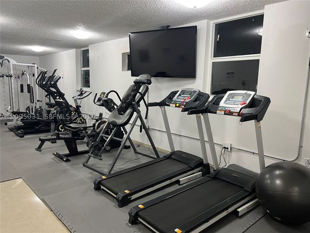 720 Collins Ave 509, Miami Beach, FL 33139