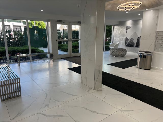 720 Collins Ave 509, Miami Beach, FL 33139