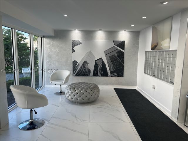 720 Collins Ave 509, Miami Beach, FL 33139
