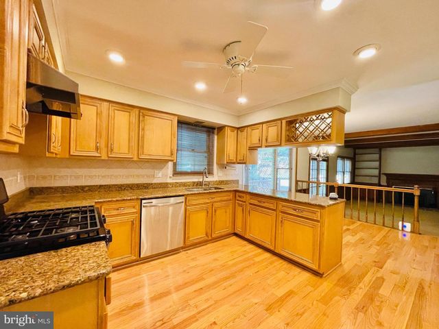 7227 DEVEREUX CT, Alexandria, VA 22315