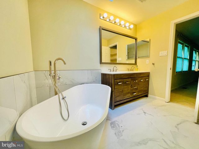 7227 DEVEREUX CT, Alexandria, VA 22315