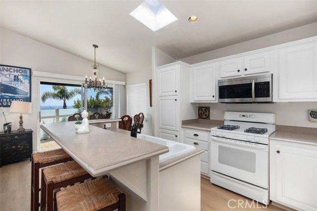 30802 Coast G12, Laguna Beach, CA 92651