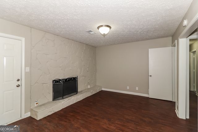 3470 Valley Oaks Road, Lithonia, GA 30038