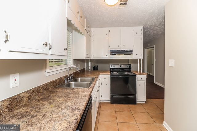 3470 Valley Oaks Road, Lithonia, GA 30038