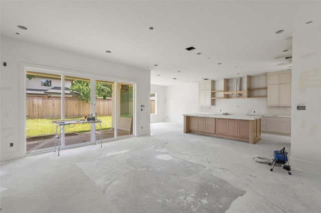 1815 Nina Lee Lane, Houston, TX 77018