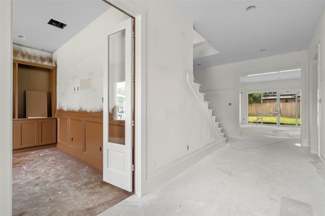 1815 Nina Lee Lane, Houston, TX 77018