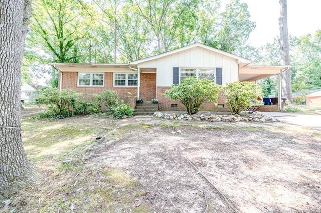 2107 S Shoreline Drive, Sanford, NC 27330