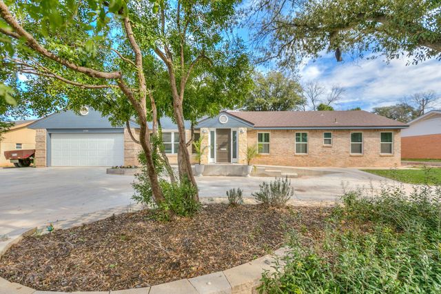 2760 Dena Drive, San Angelo, TX 76904
