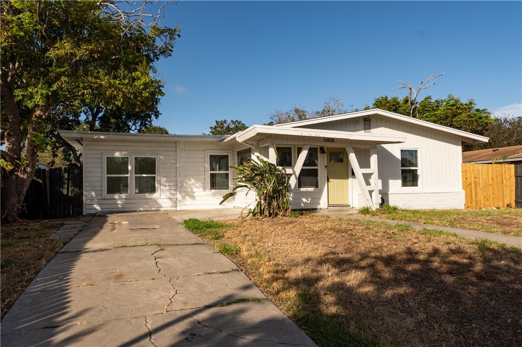 5808 Rio Vista Ave, Corpus Christi, TX 78412 — photo 2