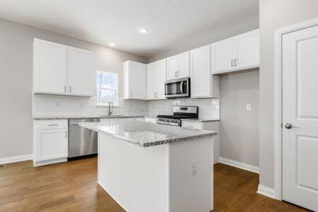 1612 Whispering Pines Lane, Bellefontaine, OH 43311