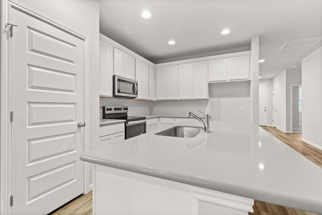 110 Elm Branch TRL, Taylor, TX 76574