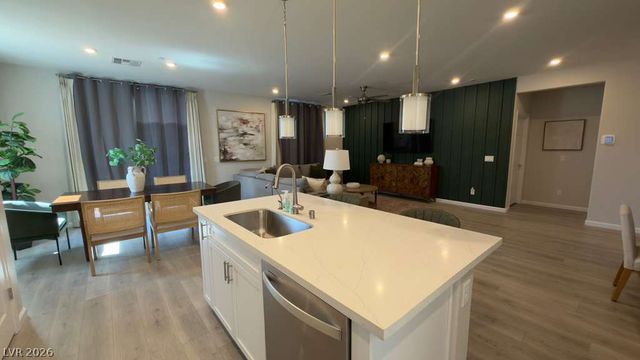 4717 Woodland Avenue, Las Vegas, NV 89121