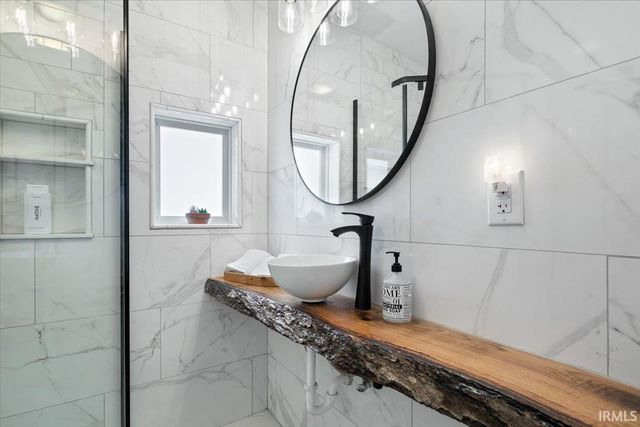 2803 W Franklin Street, Evansville, IN 47712