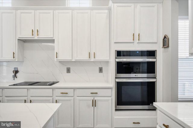 17571 LETHRIDGE CIR, Round Hill, VA 20141