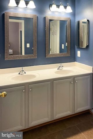 17571 LETHRIDGE CIR, Round Hill, VA 20141