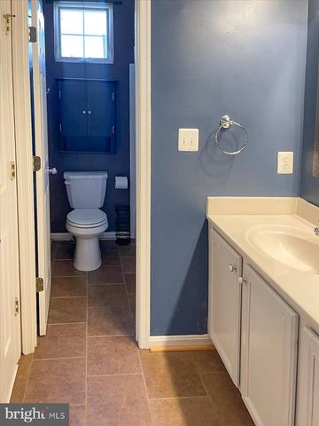 17571 LETHRIDGE CIR, Round Hill, VA 20141