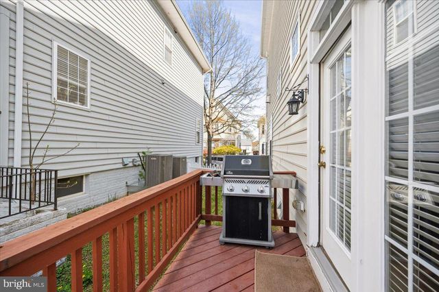 17571 LETHRIDGE CIR, Round Hill, VA 20141