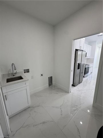 724 Kair CIR, Lehigh Acres, FL 33974